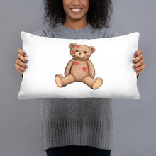 Laden Sie das Bild in den Galerie-Viewer, Love Bear Pillow
